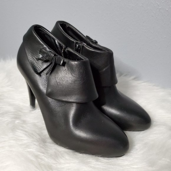 ECLIX Black Leather Heeled Bootie with Bow, 8.5 - Picture 1 of 9